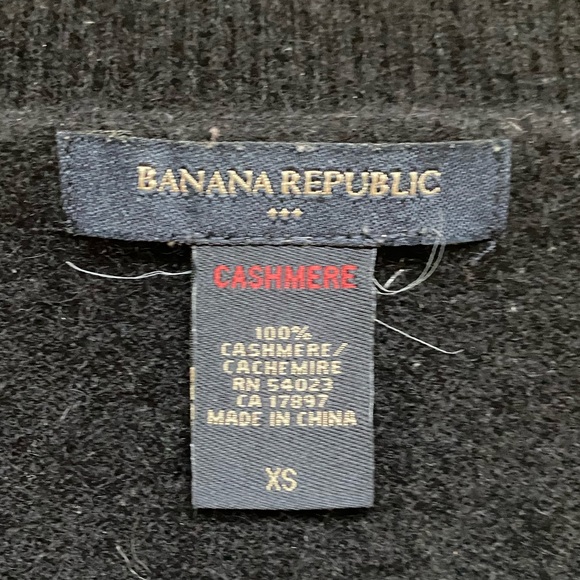 Banana Republic cashmere sweater - Picture 2 of 3